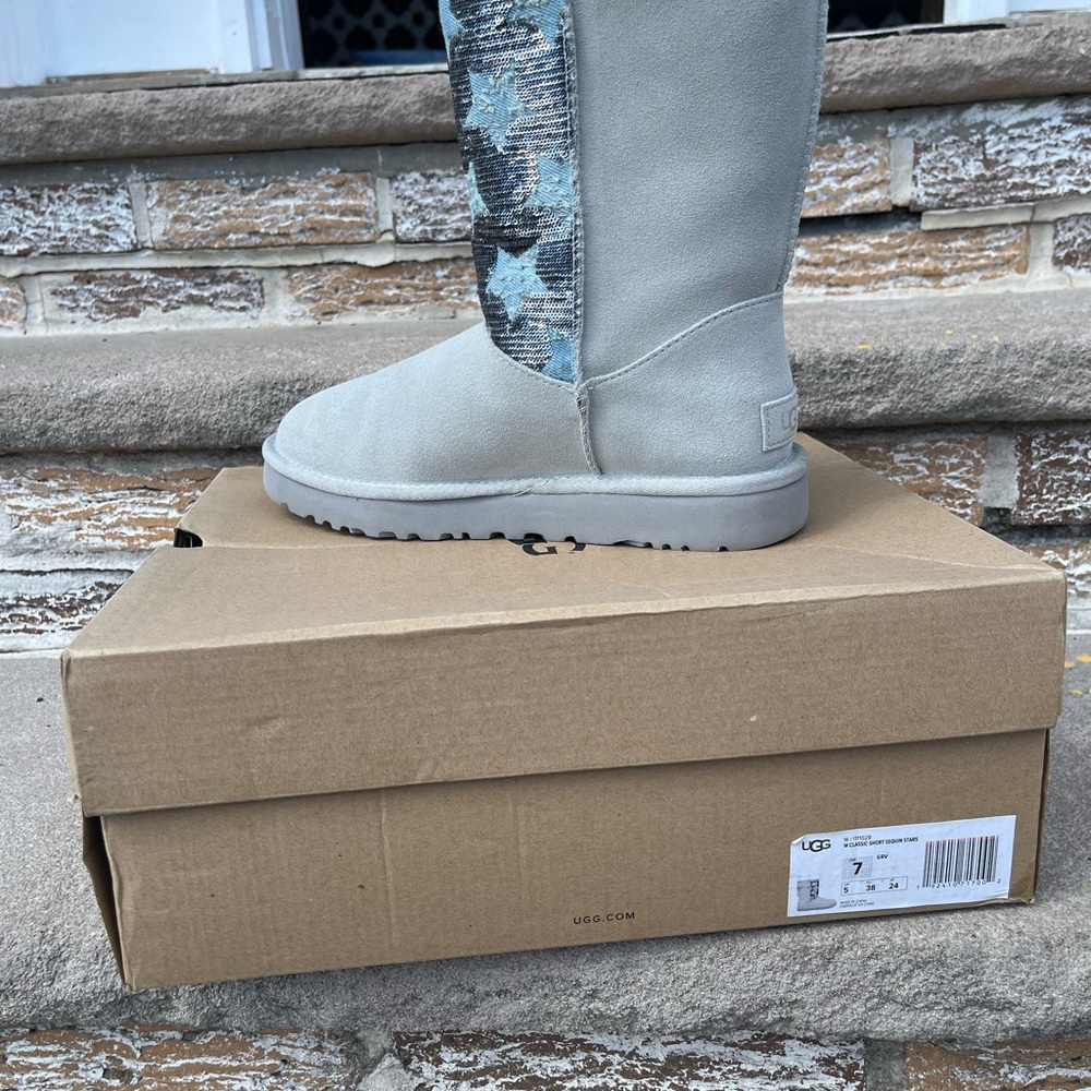 UGG Light Gray Boots with Blue Star Design - Picture 3 of 3